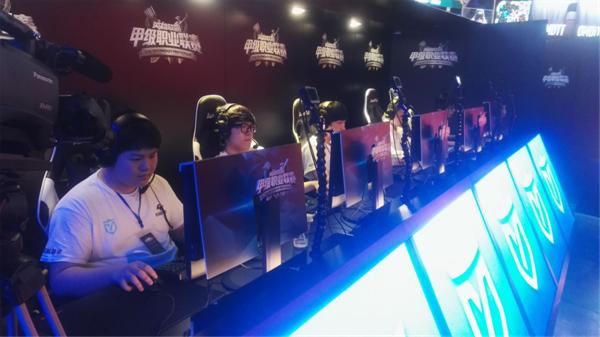 LSPLļɱ xiaoyuŮתս