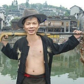 演唱歌手得胜娱乐的头像