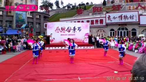 昔阳李二妮在好人广场的一幕!