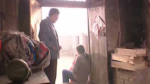 丈夫骂妻子不正经，妻子反驳问心无愧，丈夫听后打了怀孕的妻子！