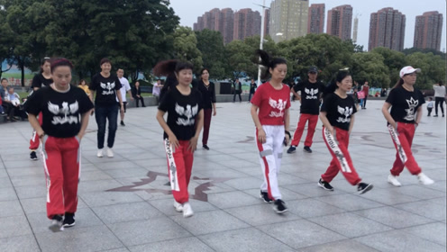 超火的16步广场舞舞步教学,简单易懂,一学就会!