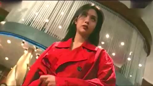 美女一身火辣红衣带赌神去救弟弟,看的梁家辉直流鼻血
