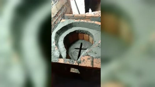 火膛上部才留烟道,回烟道与收烟道平行,收烟效果更理想.