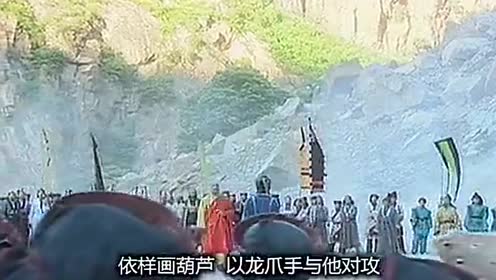 刘华强深夜遭到警方的埋伏,谨慎的他立刻采取措施