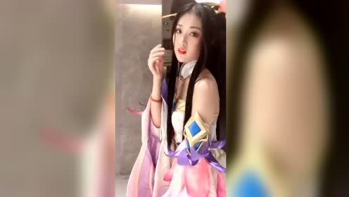 美女玩角色扮演,cos王者英雄貂蝉,小姐姐太美了!