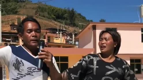 农村佤族黑妹,黑妹又找新男友了,长得和黑妹差不多黑