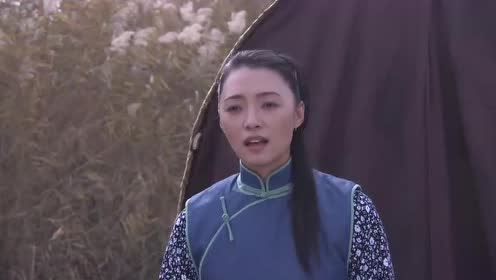 飞虎队:梅妮故意把芳林嫂丢船上,多些接触洪哥的机会,有一套!