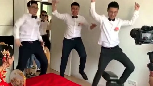 神仙小分队当伴郎抢尽风头,新郎担心的是会不会扰民,笑岔气了!