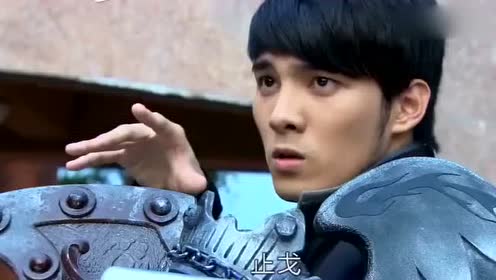 《终极一班》中万钧变武尸决斗辜战,止戈救人心切暴露真实身份!