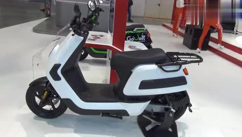 实拍小牛新款电动车,大货架实用,感觉如何?
