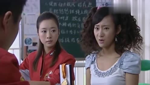 火力少年王:罗莉和表哥比赛,不仅输了,还要搭上烈火队的奖牌