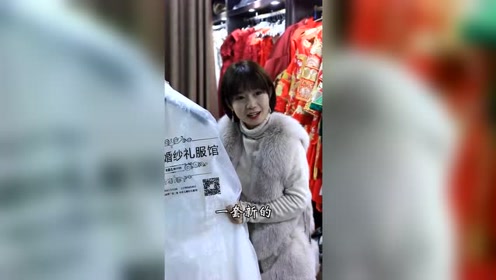 女儿嫌父亲捡破烂丢人，当她穿上婚纱那一刻，才知道错了！
