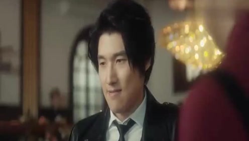 羞答答的铁男：美女要小伙送礼物给她，谁知他准备了这个，真直男