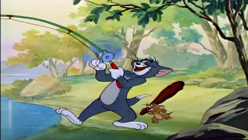 猫和老鼠:汤姆钓鱼,居然把大狗给钓了起来,还揍了它一顿!