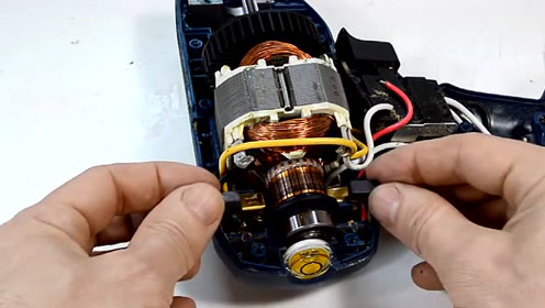 小伙拆下来电机准备干吗？这么小，电力也不强呀