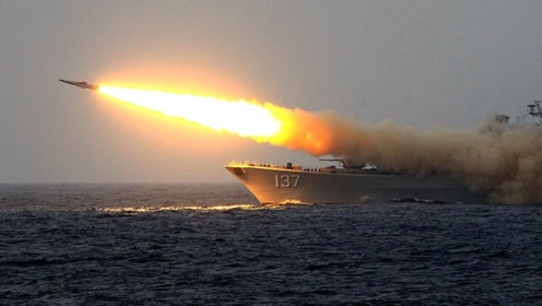 炮弹发射放慢200倍的场面,你一定想象不到,我仿佛看到了空间涟漪