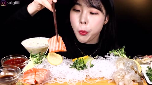 韩国吃播大胃王,吃薯条拉面,白米饭韩国泡菜