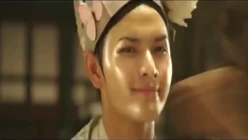 西游降魔篇:猪刚鬣被驱魔大师一顿好打,一不留神现了原形!