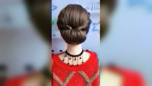 女人穿旗袍这样扎头发,气质优雅又迷人,看起来更有女人味