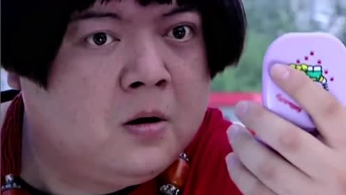 魔幻手机:猪刚鬣这也太臭美了,在大街上都要照镜子