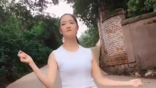 云南山歌:一首情歌唱开颜,你会爱我每一天,人美歌甜,百听不腻