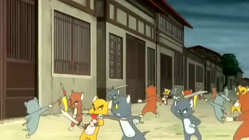 福五鼠猫国叛军腹背受敌,无奈只好先撤退了!