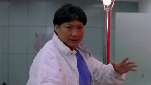 真的太巧了吧，两帮劫匪竟然在一家金店里偶遇了