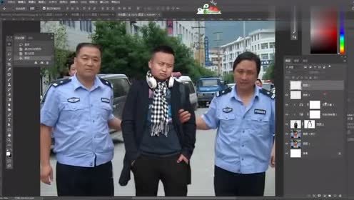 小伙想p图霸气一点,结果成了罪犯被警察带走,够霸气了吧
