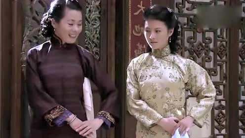 《铁梨花》老太太得知栓子媳妇也叫凤儿,让李淡云给凤儿改名