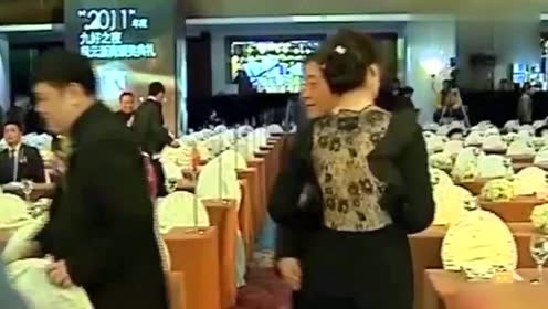 情商低宗馥莉谈娃哈哈与王力宏解约他年纪大了
