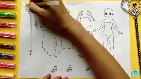 八爪鱼手绘定格动画:给纸娃娃王默做换装秀,变装前和变装后谁漂亮