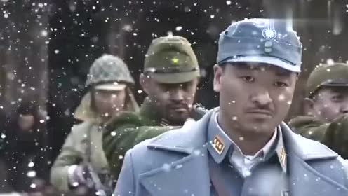 鬼子一枪打死汉奸气,男子大怒开枪打爆鬼子,替妻子报仇!