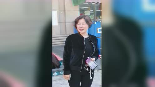 沈师娘太有气质了,怪不得被称为师娘,这才配得上沈先生!