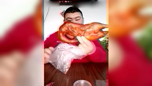 尸斑哥晚饭吃烤鸭了,再吃就活不到过年了