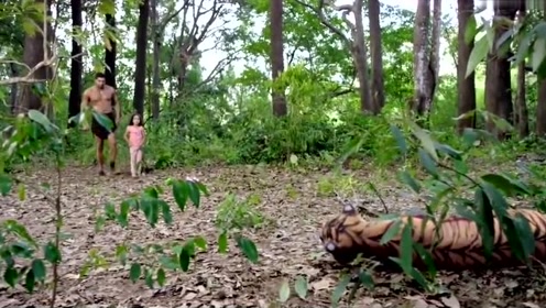 野人大战老虎并没有杀死老虎