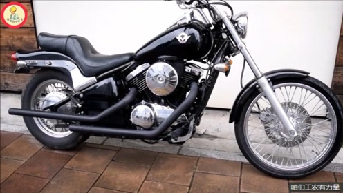 远看以为是哈雷机车，启动了也以为是哈雷机车，走近一看是川崎