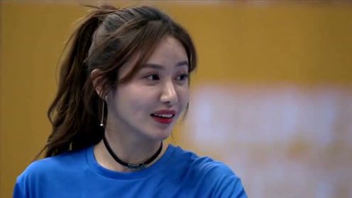nba女神主播美娜大变样,疑似整容失败,球迷:还我们的女神!