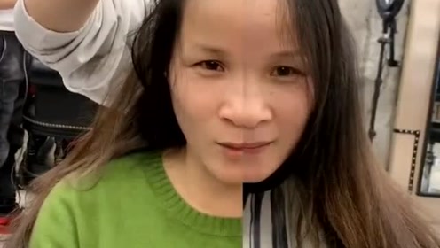 农村大妈换个发型,短发的样子看起来洋气好多