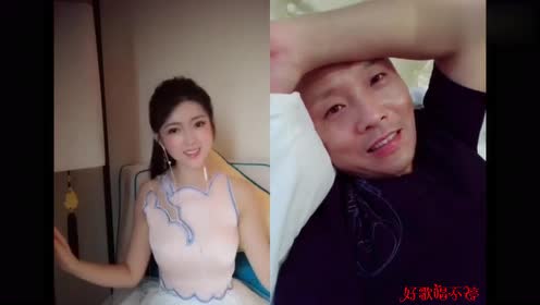 任妙音与师傅祁隆合拍《今生遇见你》,很喜欢两位老师的歌