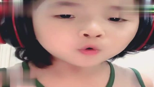 萌娃李欣蕊唱一首赢在江湖,小嘴真讨人喜欢,好可爱