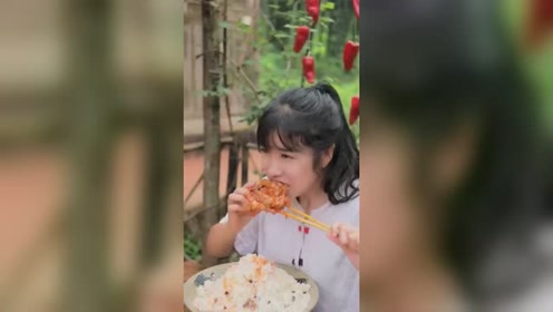 大胃王奕甜甜:你家的活我都能干,只要让我吃饱饭