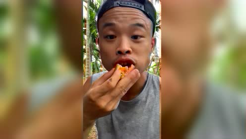 槟榔男神火腿肠煎蛋,美食猎奇吃播