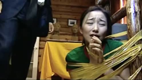 别和陌生人跳舞:保姆闯进了男人的禁地,发现了男人的秘密