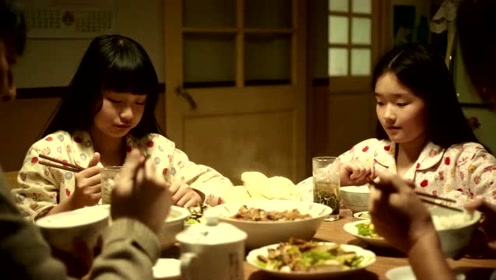 七月与安生：七月吃包子居然只吃包子陷，刚好安生只吃包子皮