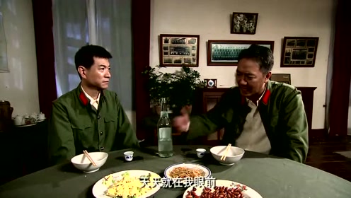 韦铁有些后悔,自己没有早些告诉桂红云,袁鹰是她的女儿