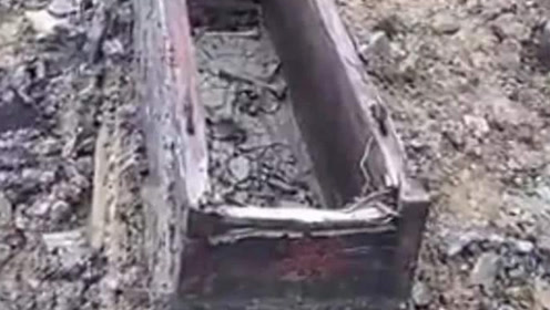 四川发现张飞墓,石棺被四条铁链拴着,专家下令撤离!