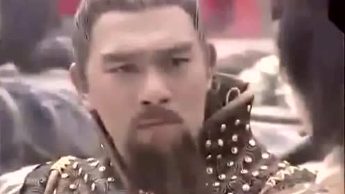 秦叔宝的秦家锏和杨林的囚龙棒终极对决哪个厉害,这战便知分晓
