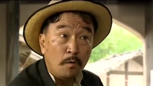 王保长新篇:王麻子守住李老栓公然撩他儿媳妇,把李老栓气坏了,哈哈