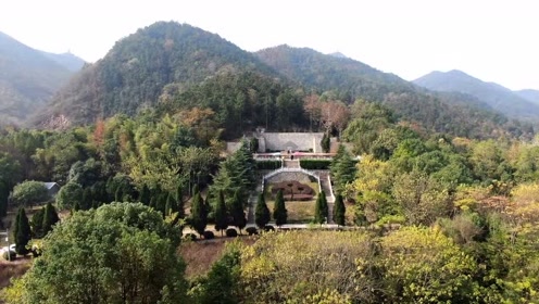 赵一铭湖南地区风水大地点评,青龙转案,并带官印,确实出做官之人