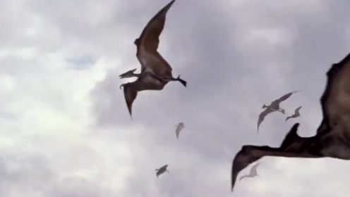 《翼手龙》武装分子正要非礼女科学家，空中突然出现一群翼龙！